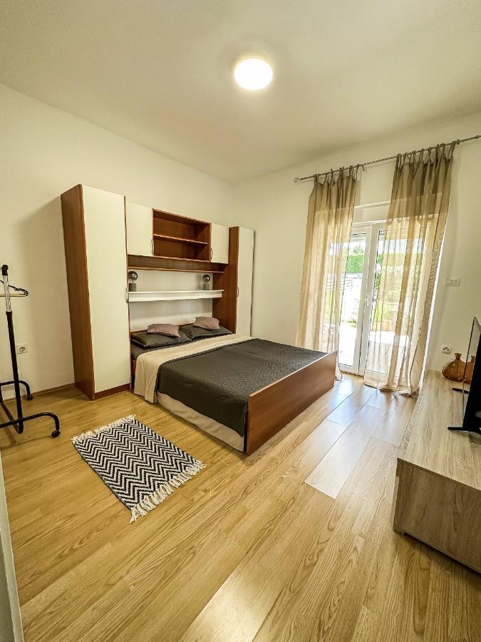 Apartments Dent Umag Exterior photo